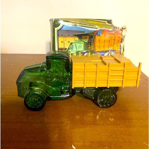 Vintage Avon Big Mack  empty bottle with box - Picture 1 of 7